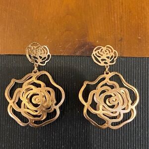 Elegant Gold Rose Earrings Handmade
